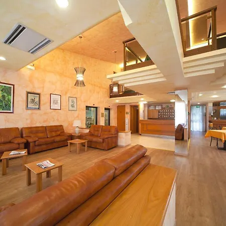 Pennile Hotel